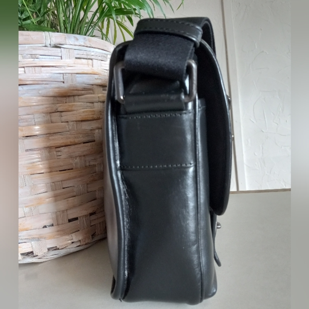 Coach Heritage Map Bag in Black Leather - Picture 10 of 14